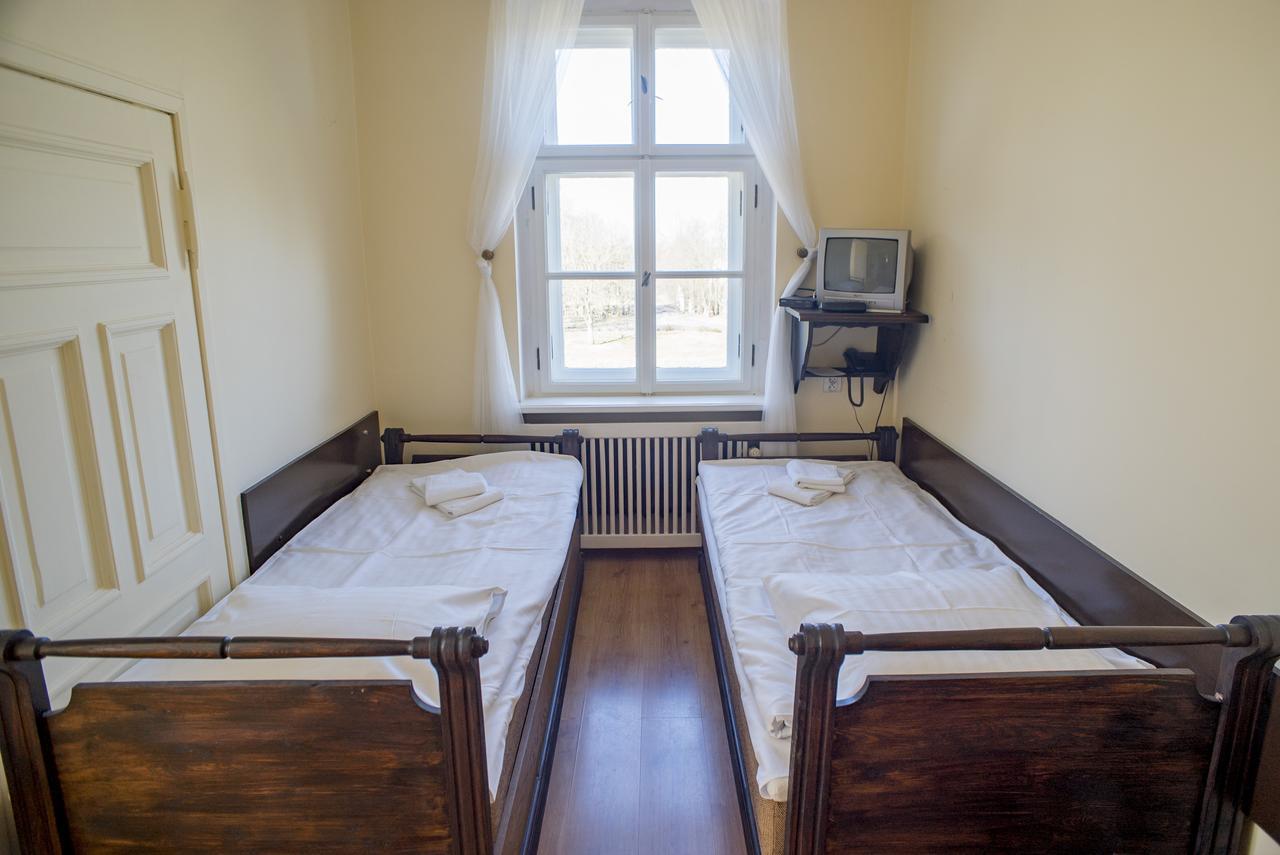 Palac Kobylniki Hotell Obrzycko Eksteriør bilde